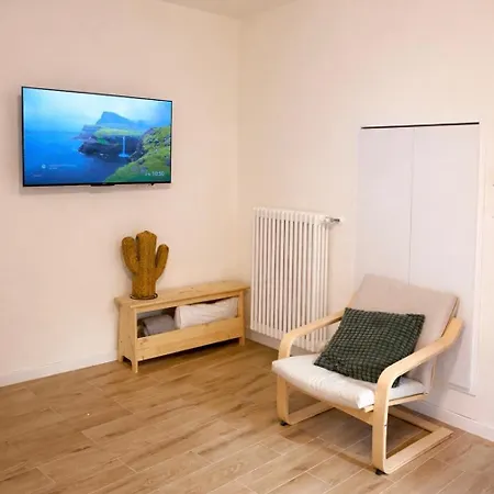 דירה Courtyard Nook -