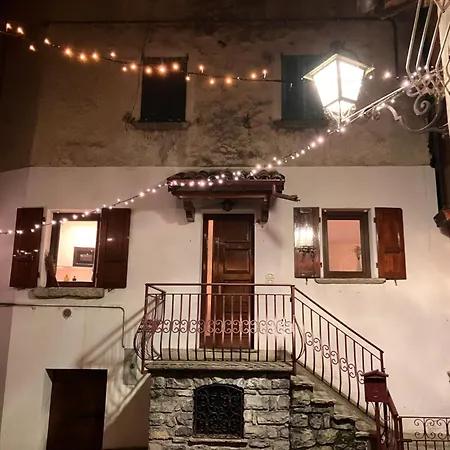 Courtyard Nook - דירה